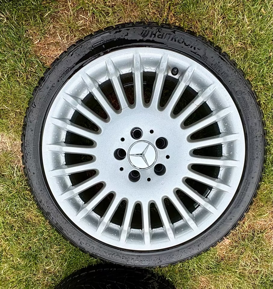 mercedes sportpaket jantes clk w209 / slk 171/ c pneus d'hiver mercedes sportpaket jantes clk w209 / slk 171/ c pneus d'hiver