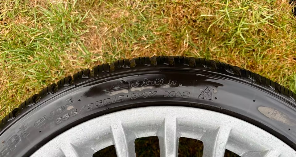 mercedes sportpaket jantes clk w209 / slk 171/ c pneus d'hiver mercedes sportpaket jantes clk w209 / slk 171/ c pneus d'hiver