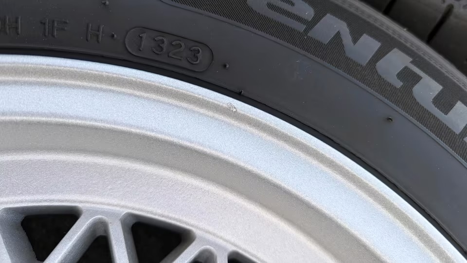 Jantes à rayons croisés Melber L 142 F - Image 8