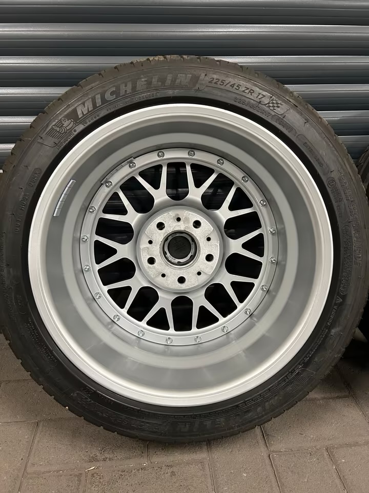 original bmw bbs rc041 7.5x17 e36 m3 original bmw bbs rc041 7.5x17 e36 m3