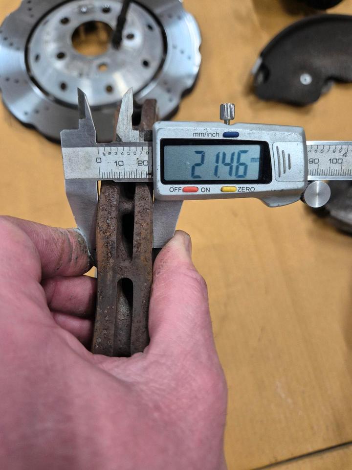 système de freinage complet à 8 pistons à ondes pour audi a5 rs5 8t système de freinage complet à 8 pistons à ondes pour audi a5 rs5 8t