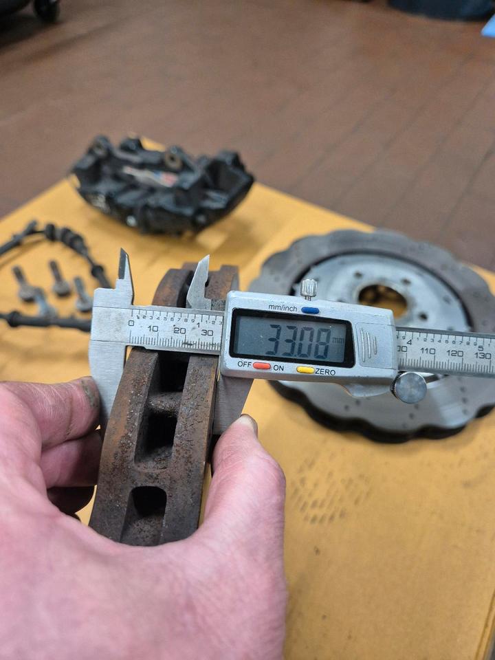 système de freinage complet à 8 pistons à ondes pour audi a5 rs5 8t système de freinage complet à 8 pistons à ondes pour audi a5 rs5 8t