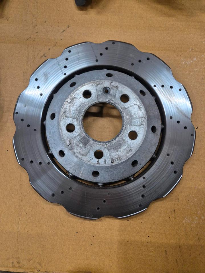 système de freinage complet à 8 pistons à ondes pour audi a5 rs5 8t système de freinage complet à 8 pistons à ondes pour audi a5 rs5 8t