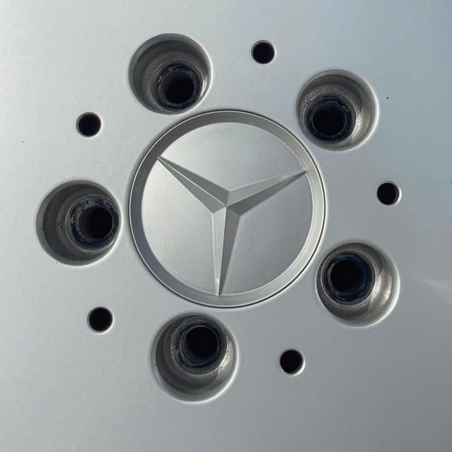 Roues AMG R17 3 pièces décalées d'origine, signées OZ, en excellent état ! - Image 6