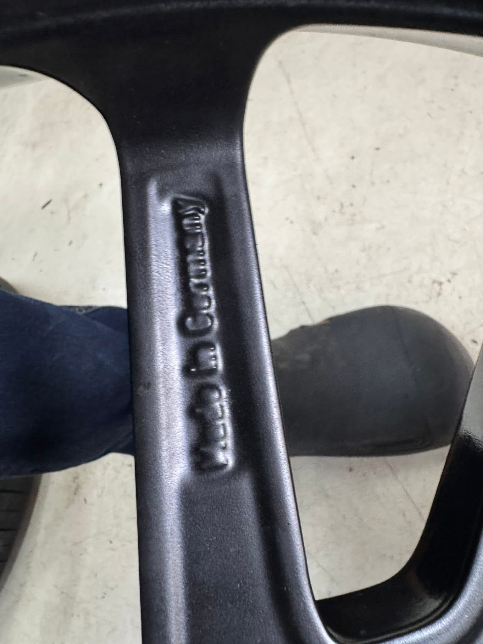 jante d'origine mercedes c43 w205 19 pouces jante d'origine mercedes c43 w205 19 pouces