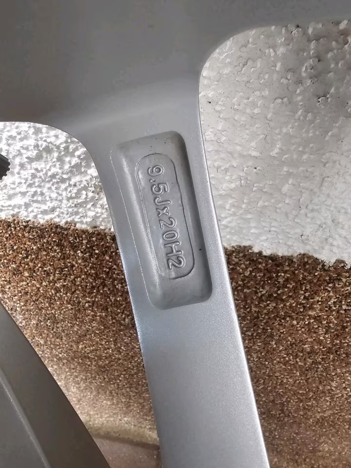 jantes mercedes class c w205 20 pouces jantes mercedes class c w205 20 pouces