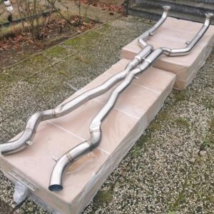 center muffler and downpipes bmw m6 f12 f13 f06