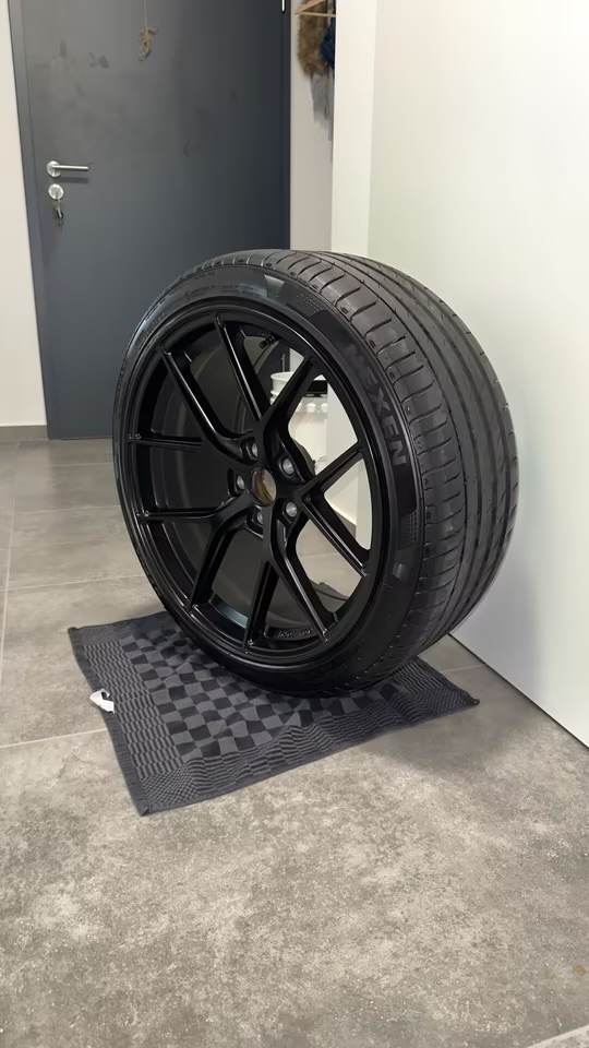 japan racing sl01 / 9.5x19 pouces et31 japan racing sl01 / 9.5x19 pouces et31