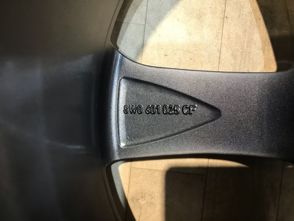 jantes originale audi a5 s5 f5 8w0601025cf jantes originale audi a5 s5 f5 8w0601025cf