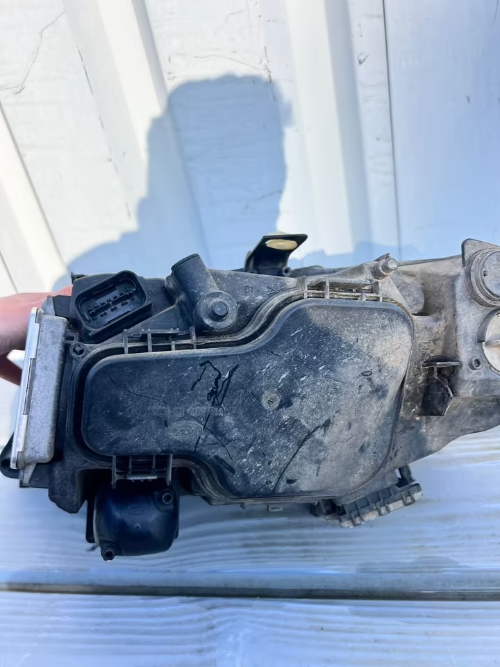 bmw e90 e91 left and right xenon headlights with control unit now e90 e91 bmw e90 e91 left and right xenon headlights with control unit now e90 e91