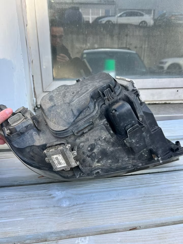 bmw e90 e91 left and right xenon headlights with control unit now e90 e91 bmw e90 e91 left and right xenon headlights with control unit now e90 e91