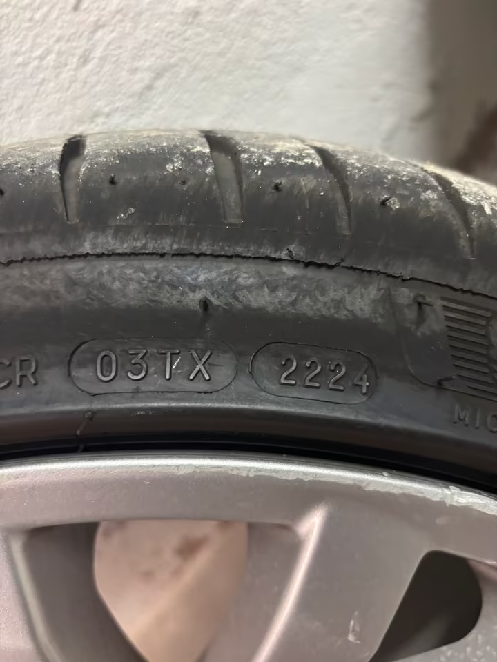 jantes bmw e90/e91 18 pouces 225/40/18 jantes bmw e90/e91 18 pouces 225/40/18