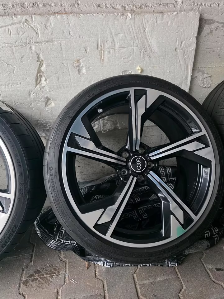 jantes d'origine audi rs5 + pneus continental sportcontact jantes d'origine audi rs5 + pneus continental sportcontact