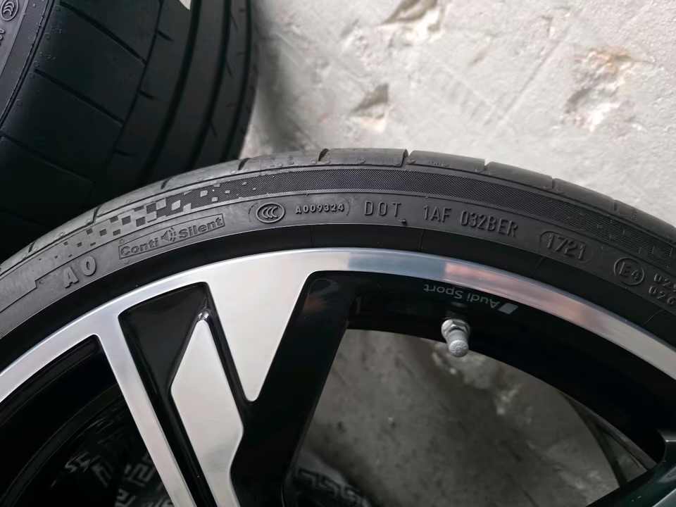 jantes d'origine audi rs5 + pneus continental sportcontact jantes d'origine audi rs5 + pneus continental sportcontact