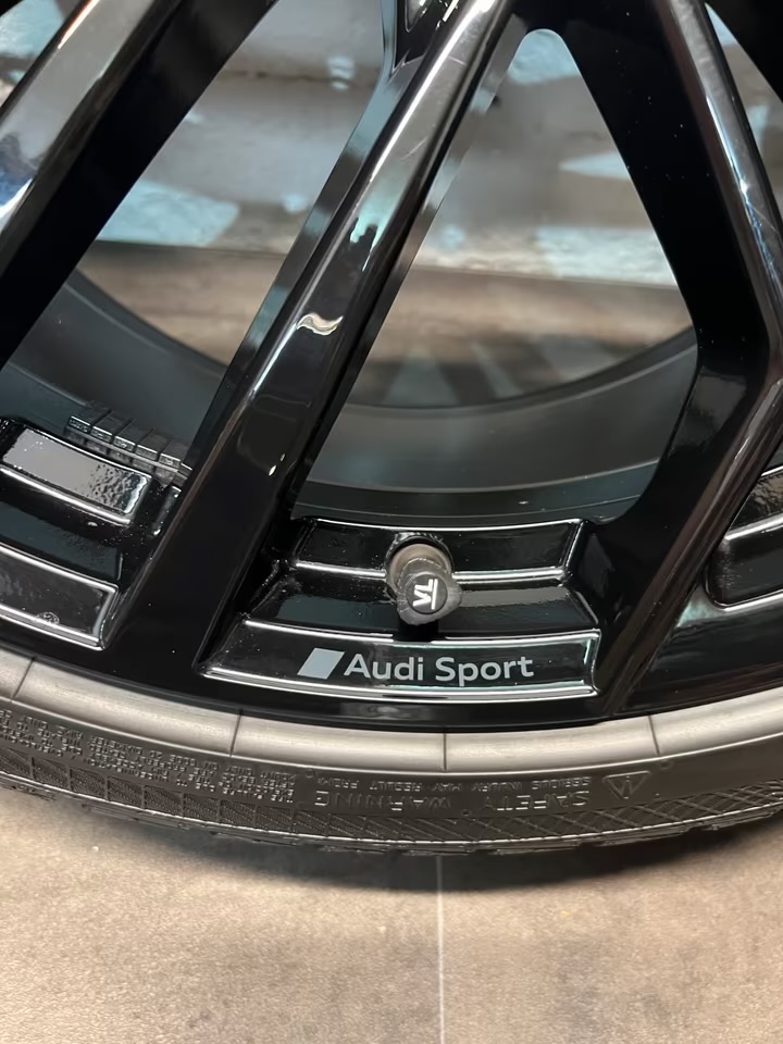 jantes audi rs4 rs5 8w en 20 pouces original jantes audi rs4 rs5 8w en 20 pouces original