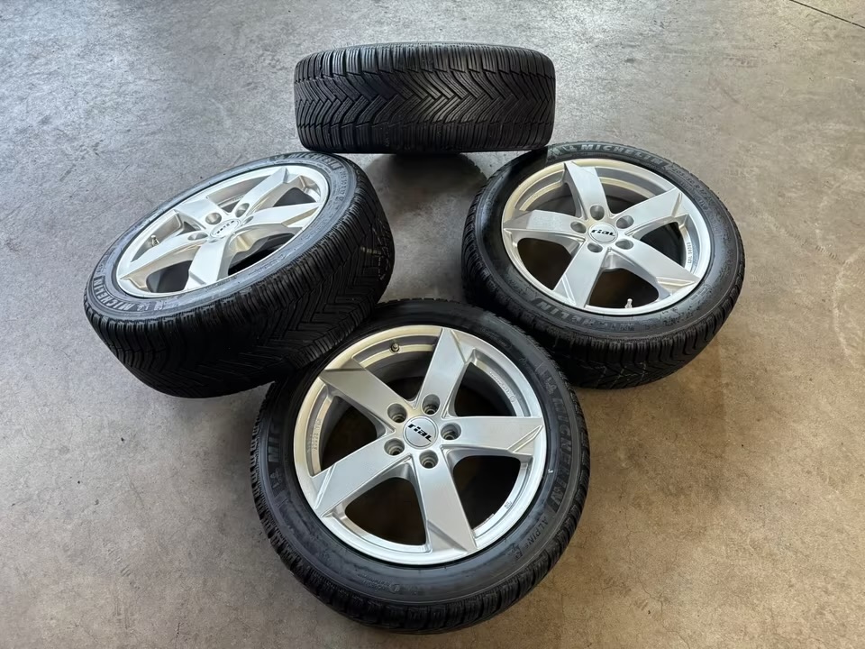 roues d'hiver 17 pouces audi a3 8v 8p mg4 seat alteatoledo jantes en aluminium roues d'hiver 17 pouces audi a3 8v 8p mg4 seat alteatoledo jantes en aluminium