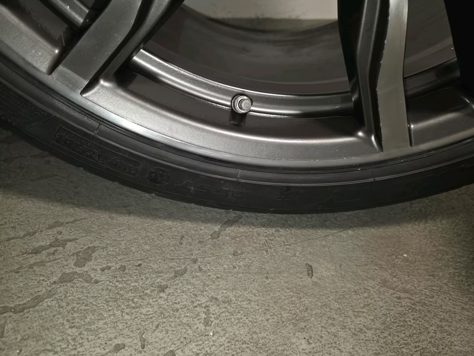 jantes bmw x5/x6 style 612m 21 pouce pneus été jantes bmw x5/x6 style 612m 21 pouce pneus été