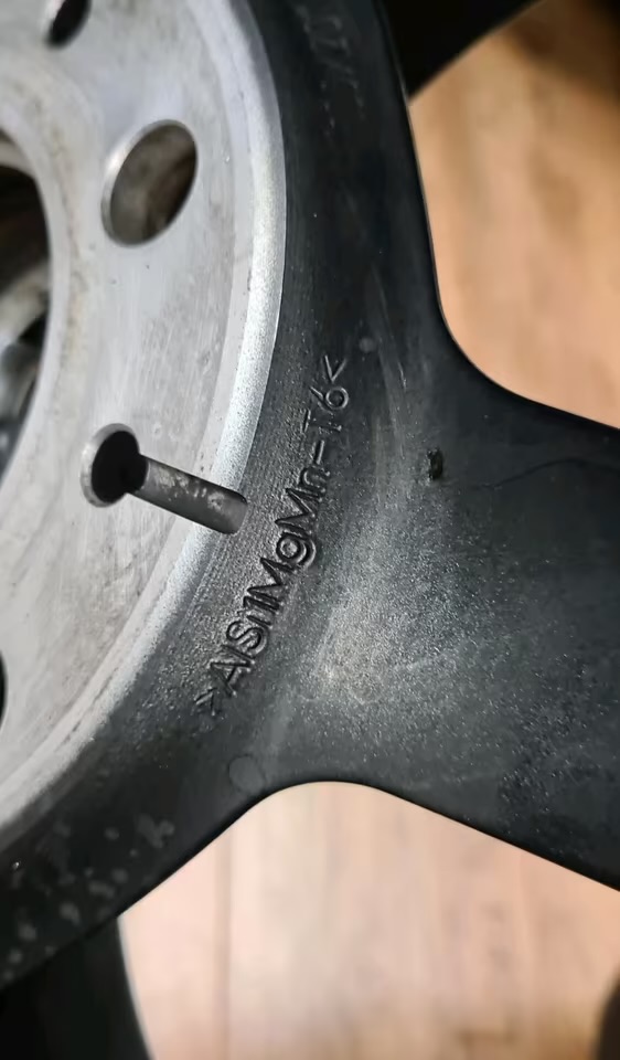 4x jantes d'origine schnitzer bmw m3 e90 e92 pneus d'été forgés! 4x jantes d'origine schnitzer bmw m3 e90 e92 pneus d'été forgés!