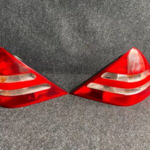 rear light right/left for mercedes slk r170