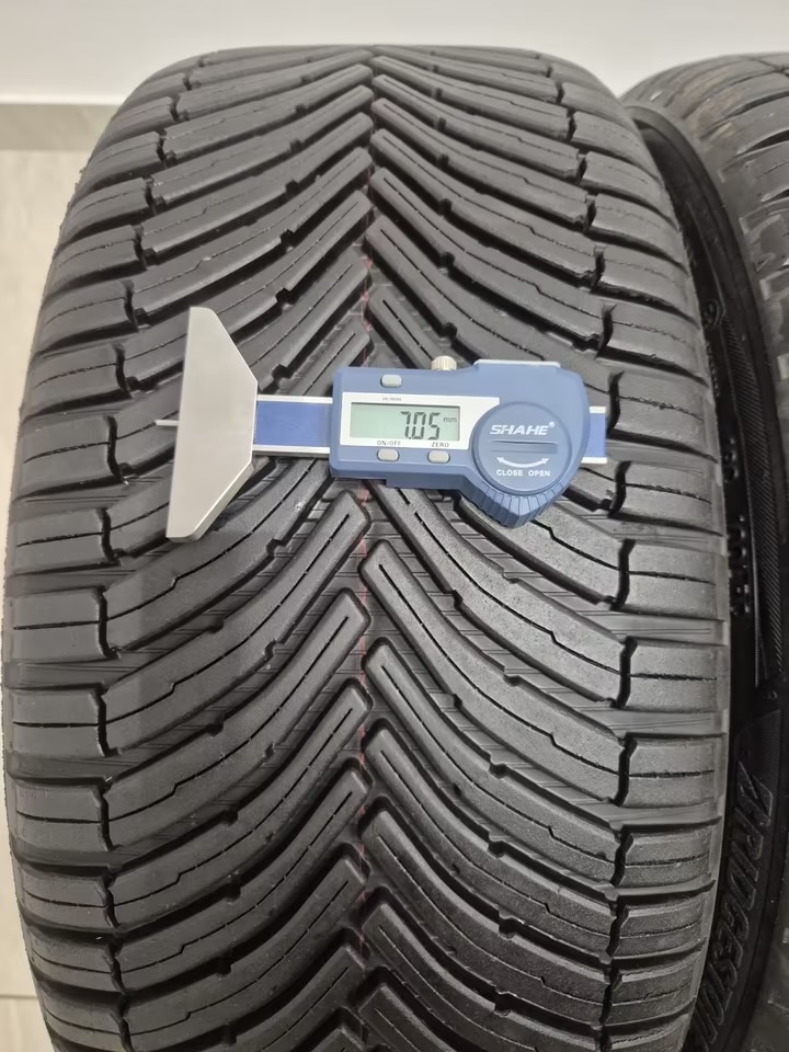 jantes d'origine audi tt s line 18 pouces 8n0601025s bridgestone 4 saison jantes d'origine audi tt s line 18 pouces 8n0601025s bridgestone 4 saison