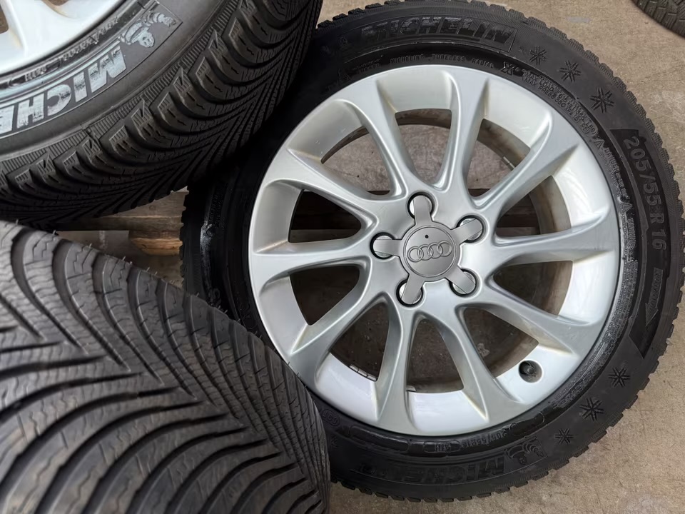 jantes d'origine audi pneus d'hiver a3 a4 tt 8v 8y b5 b6 8j 8p b7 jantes d'origine audi pneus d'hiver a3 a4 tt 8v 8y b5 b6 8j 8p b7