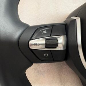 Volant M BMW F10 F11 F01 F06 F12 F13 Volant M BMW F10 F11 F01 F06 F12 F13