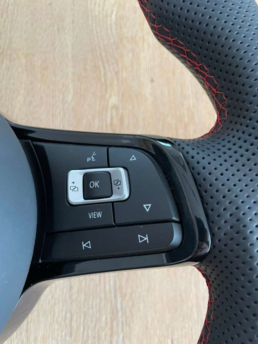 volant vw golf r comme neuf volant vw golf r comme neuf