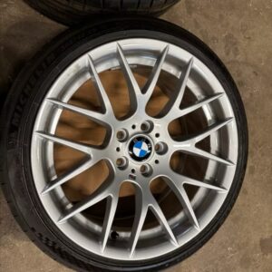4 jantes d'origine BMW série 3 Style M359. 4 jantes d'origine BMW série 3 Style M359.