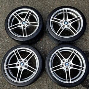 Pack Jantes 18" BMW M Performance 313 + Pneus (E87 E82)