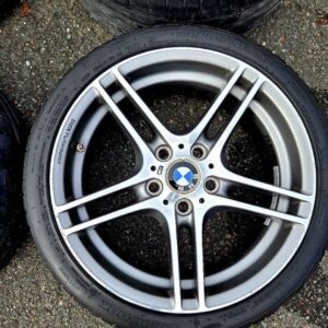 Pack Jantes 18" BMW M Performance 313 + Pneus (E87 E82)⁠