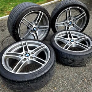 Pack Jantes 18" BMW M Performance 313 + Pneus (E87 E82)⁠