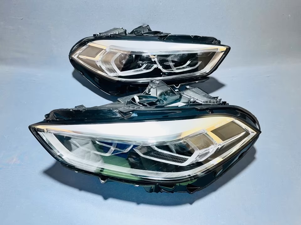 IMG_9701 Phares d'Origine BMW Série 1 F40 Full LED