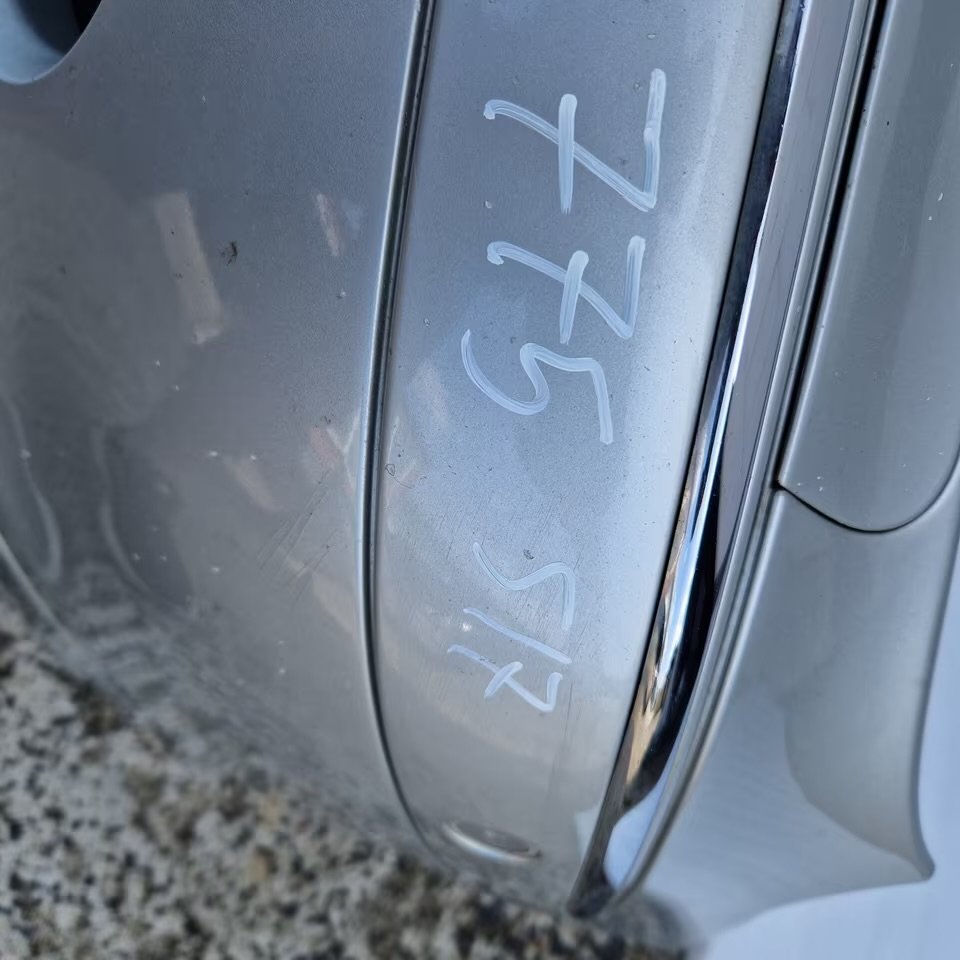 IMG_0148 Pare-chocs Avant Mercedes W220 Gris Argent PDC SRA Xenon