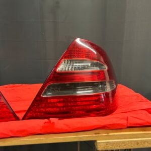 Feux arriere d'origine Mercedes W211 Feux arriere d'origine Mercedes W211