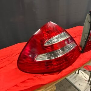 Feux arriere d'origine Mercedes W211 Feux arriere d'origine Mercedes W211