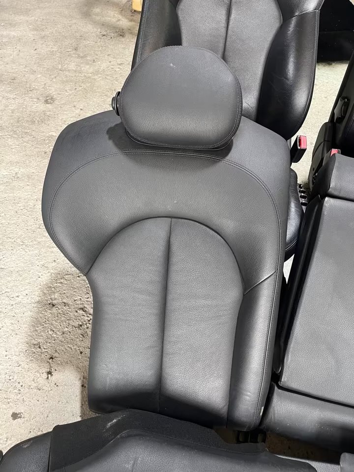 IMG_0459 Mercedes CLK W209 Leather Seats