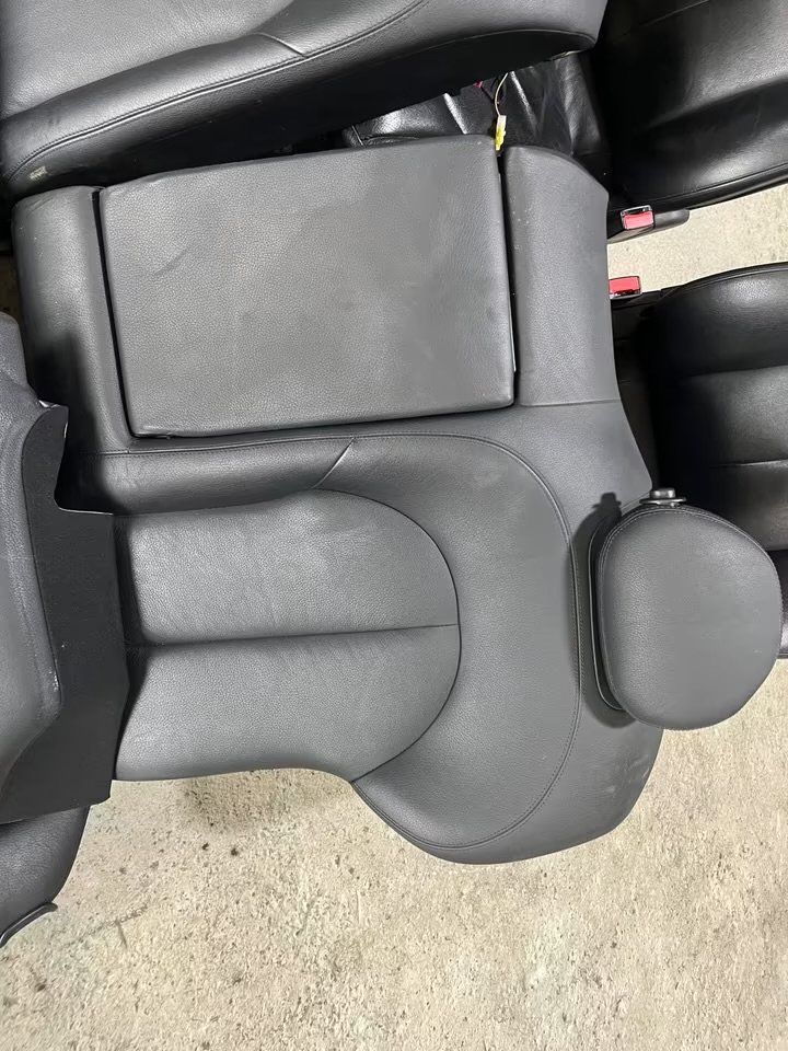 IMG_0460 Mercedes CLK W209 Leather Seats