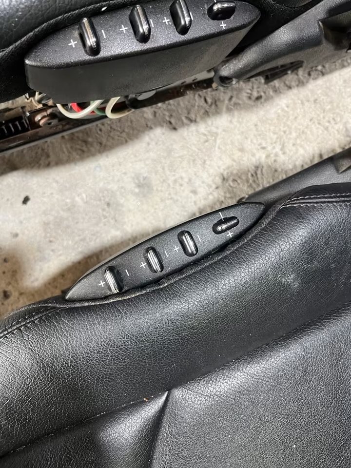 IMG_0465 Mercedes CLK W209 Leather Seats