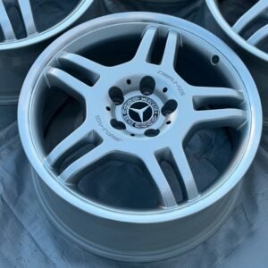 4 Genuine Mercedes-Benz AMG Styling IV 17”