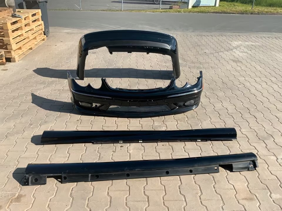 IMG_0547 genuine Mercedes-Benz CLK 55 AMG body kit