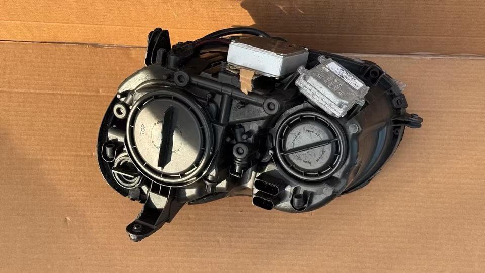 IMG_0554 Genuine Complete Xenon Headlights – Mercedes-Benz CLK W209