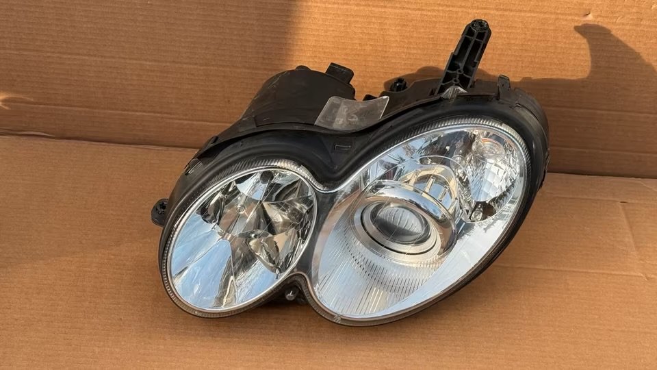 IMG_0557 Genuine Complete Xenon Headlights – Mercedes-Benz CLK W209