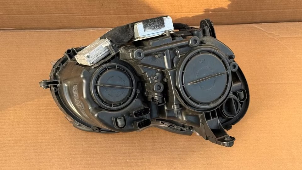 IMG_0560 Genuine Complete Xenon Headlights – Mercedes-Benz CLK W209