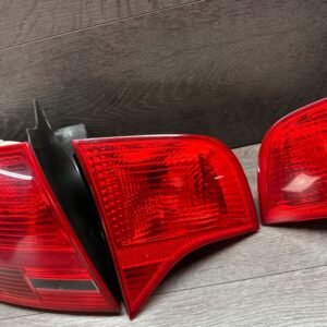Feux arrière Audi A4 / S4 B7 8E Berline – Origine OEM Feux arrière Audi A4 / S4 B7 8E Berline – Origine OEM