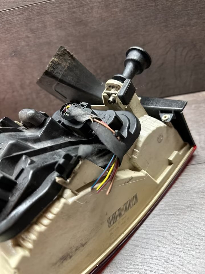 IMG_0659 Feux arrière Audi A4 / S4 B7 8E Berline – Origine OEM